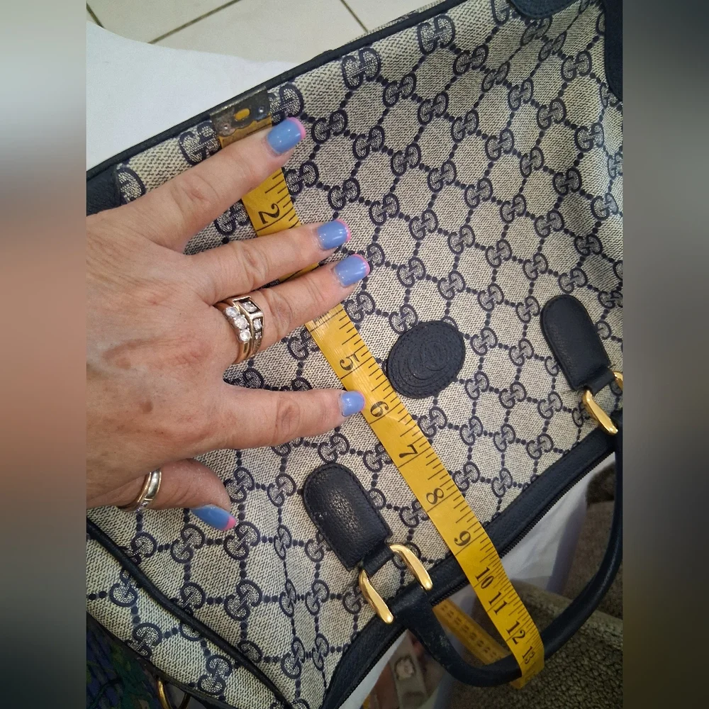 Gucci Beige and Navy, Authentic  Bag - Picture 16 of 16